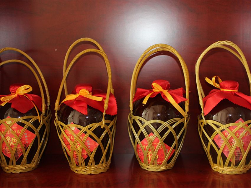 點(diǎn)擊查看詳細(xì)信息<br>標(biāo)題：江山名流-原漿酒 閱讀次數(shù)：1172
