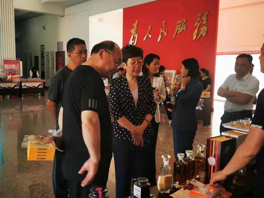 點擊查看實際尺寸<br>標題：名流村酒業(yè) 閱讀次數(shù)：199