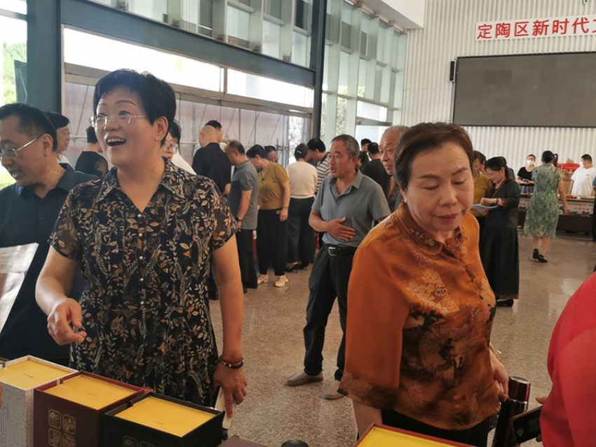 點擊查看實際尺寸<br>標題：名流村酒業(yè) 閱讀次數(shù)：206
